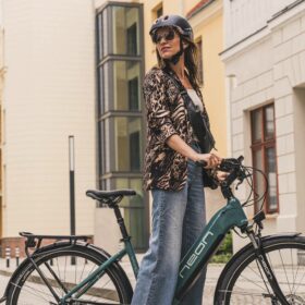 ROWER ELEKTRYCZNY NEON VIVID 5 ROWER ELEKTRYCZNY NEON VIVID